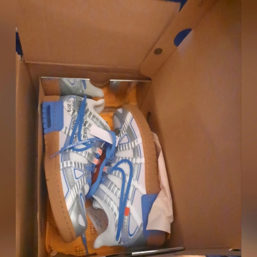 Mens size 11 off white air rubber dunks
